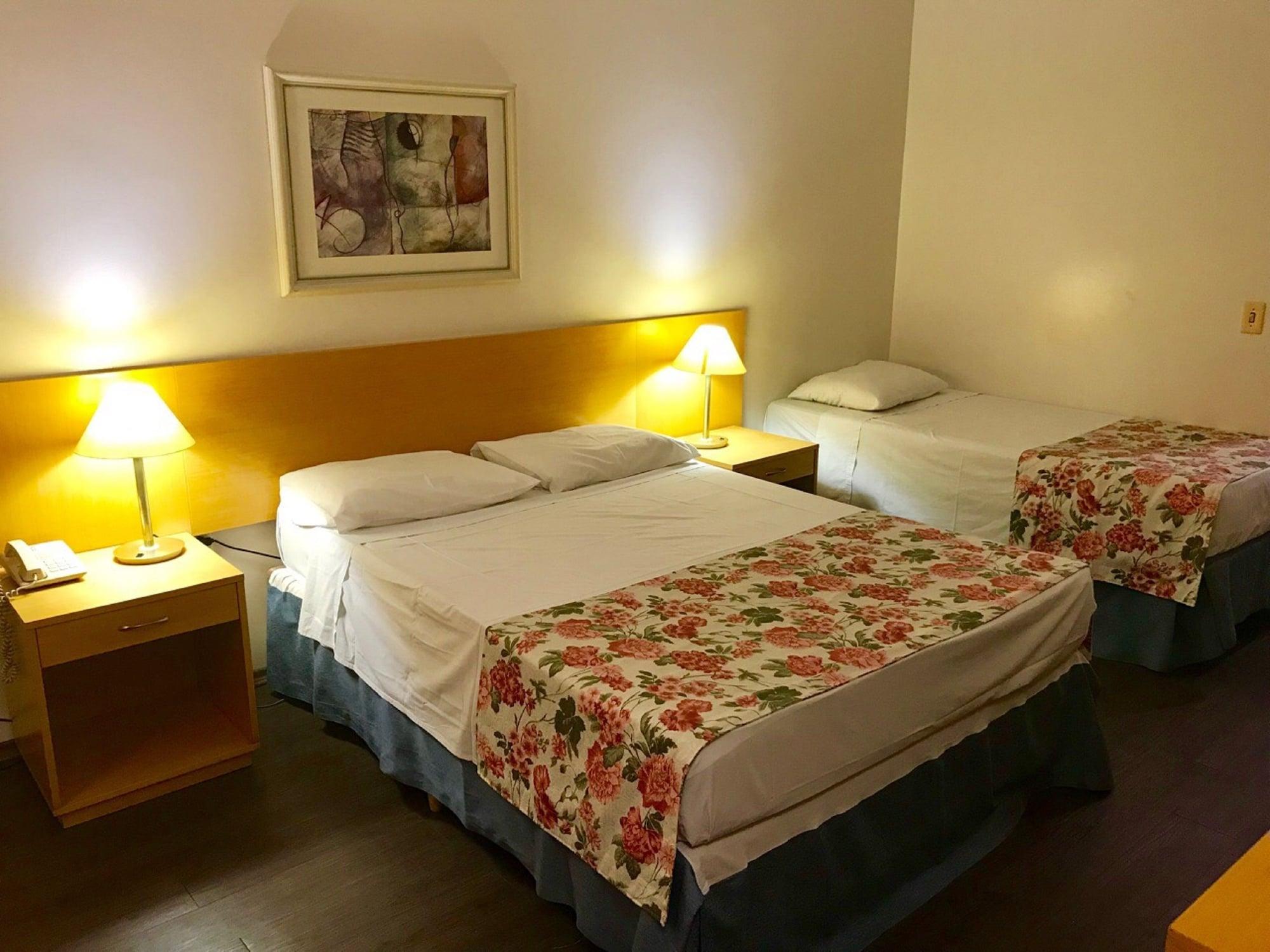 Hotel Dan Inn Сан-Жозе-дус-Кампус Экстерьер фото