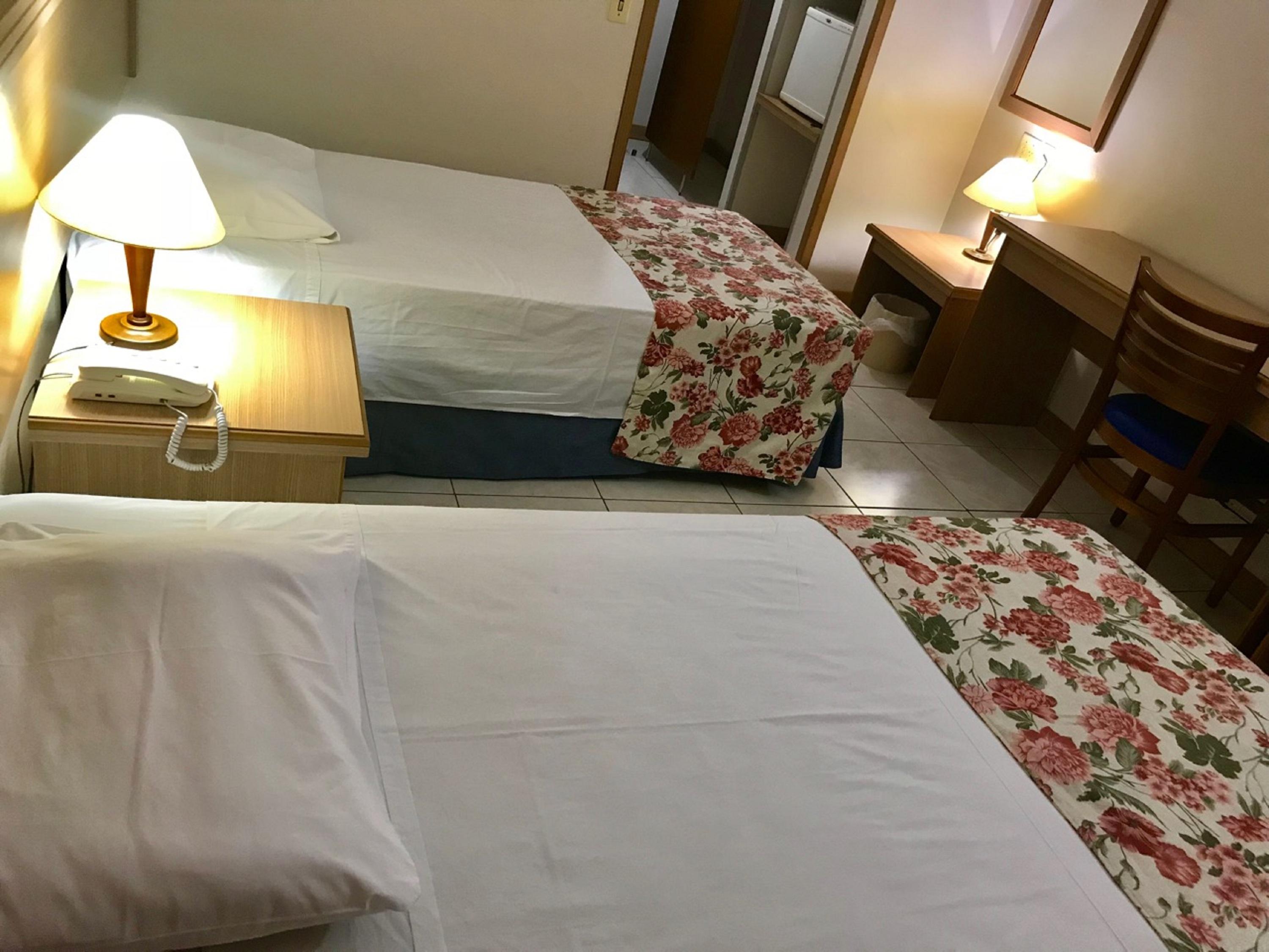Hotel Dan Inn Сан-Жозе-дус-Кампус Экстерьер фото