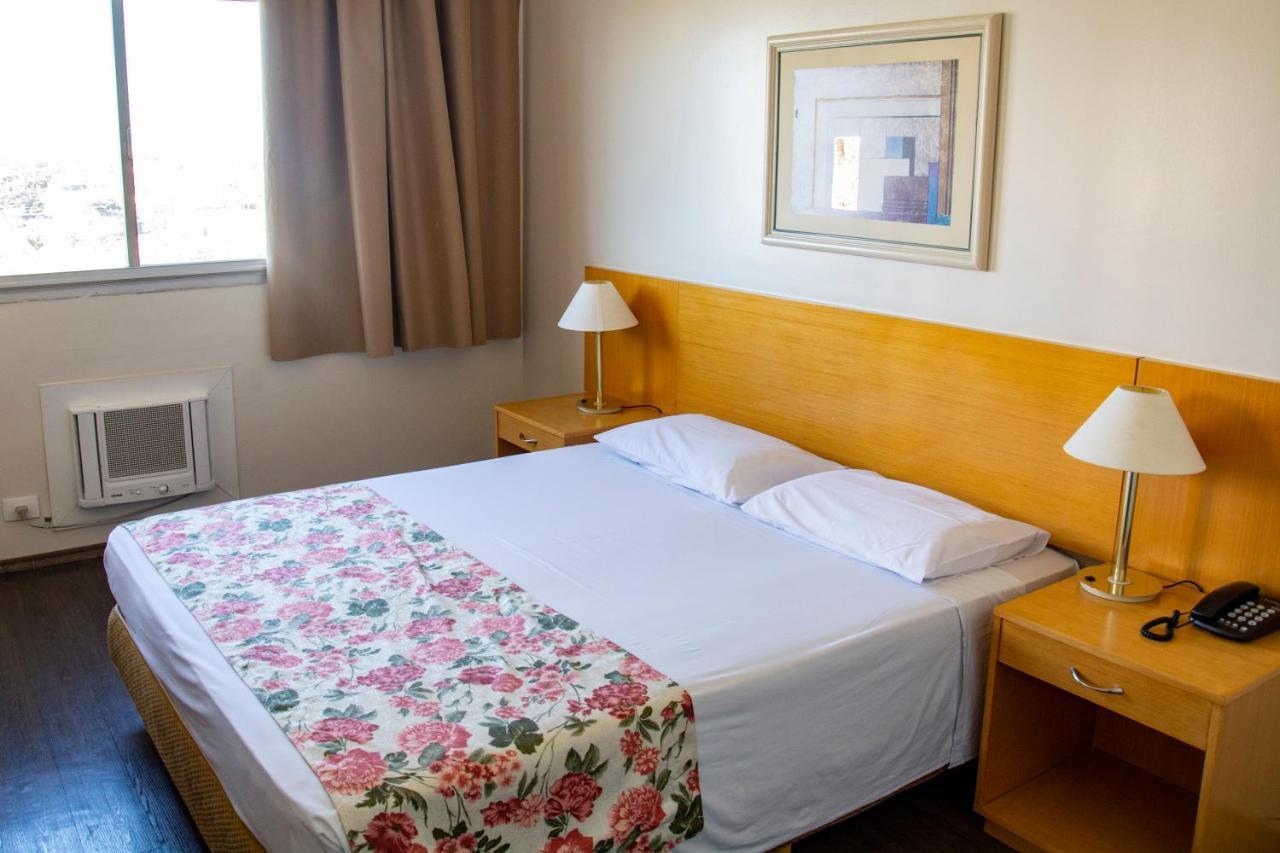 Hotel Dan Inn Сан-Жозе-дус-Кампус Экстерьер фото